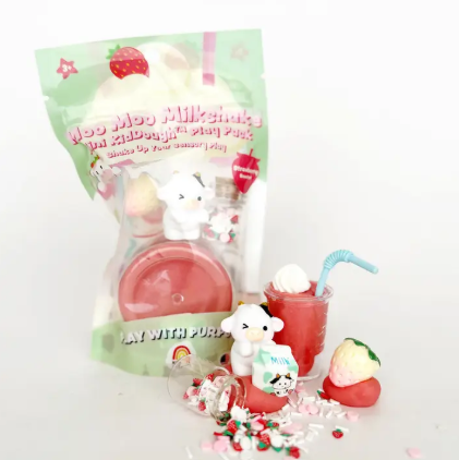 MINI KIDDOUGH PLAY PACK: MOO MOO MILKSHAKE STRAWBERRY