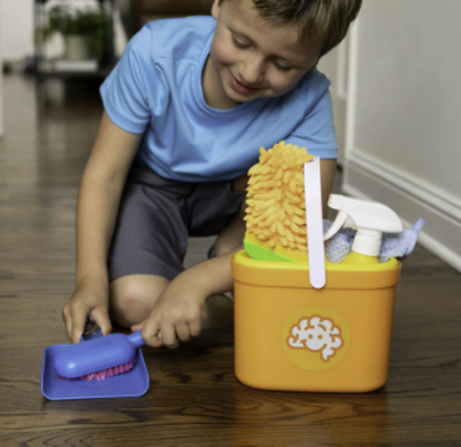 PRETENDABLES CLEANING SET