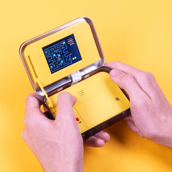 PACMAN ARCADE IN A TIN