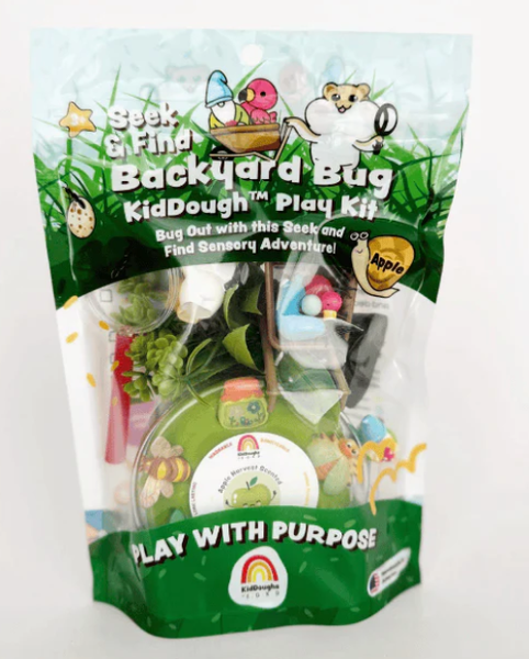 PLAY DOUGH KIT: SEEK & FIND BACKYARD BUG APPLE SCENTED