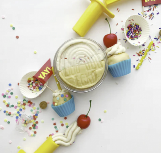 PLAY DOUGH KIT: CUPCAKE