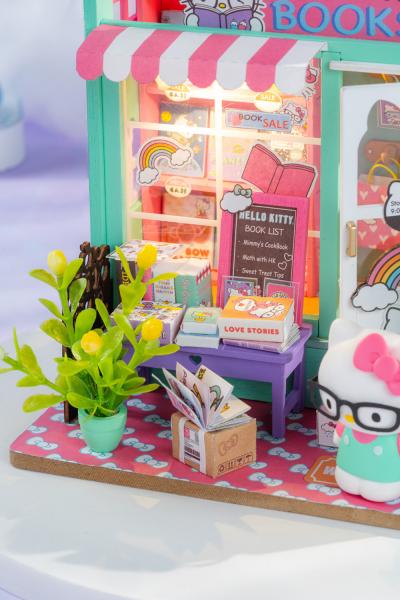 DIY MINIATURE HOUSE: HELLO KITTY BOOKSTORE