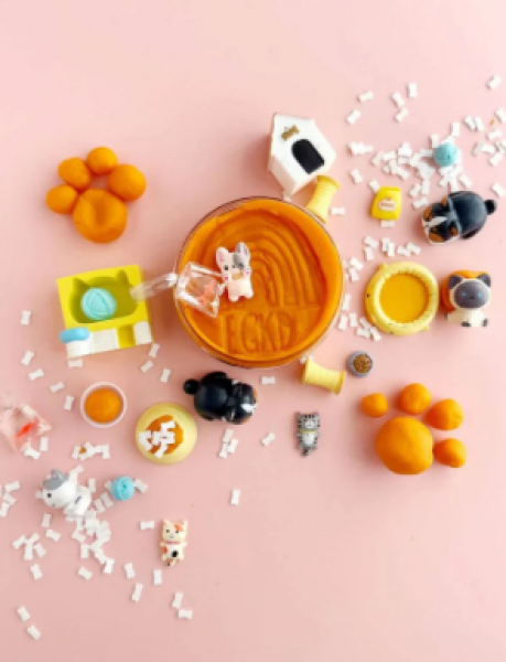 PLAY DOUGH KIT: FRIENDS FUR-EVER MANGO TANGO SCENTED