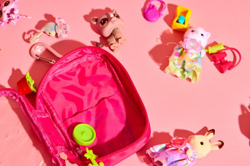 CLIP-N-CARRY COLLECTIBLES BAGS ASSORTED COLORS
