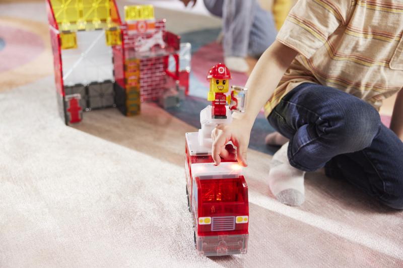 MAGNA TILES FIRE STATION