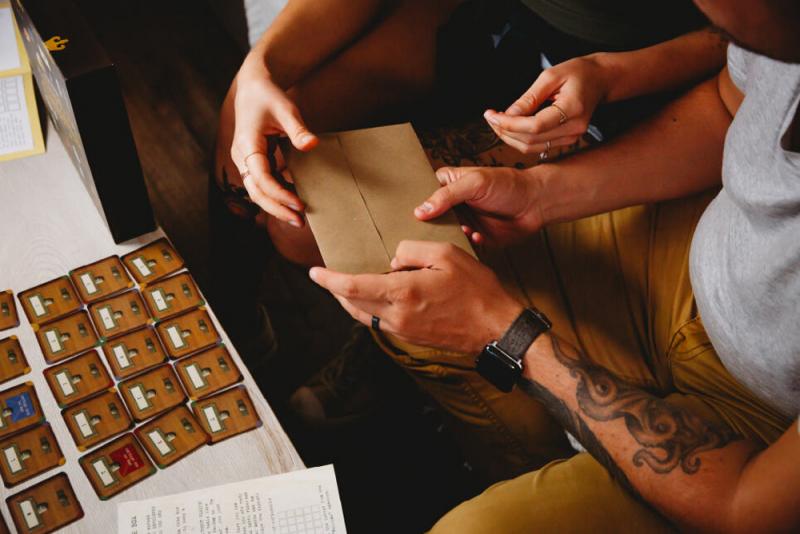 MADAME MEDORA'S HOUSE OF CURIOSITIES ESCAPE GAME