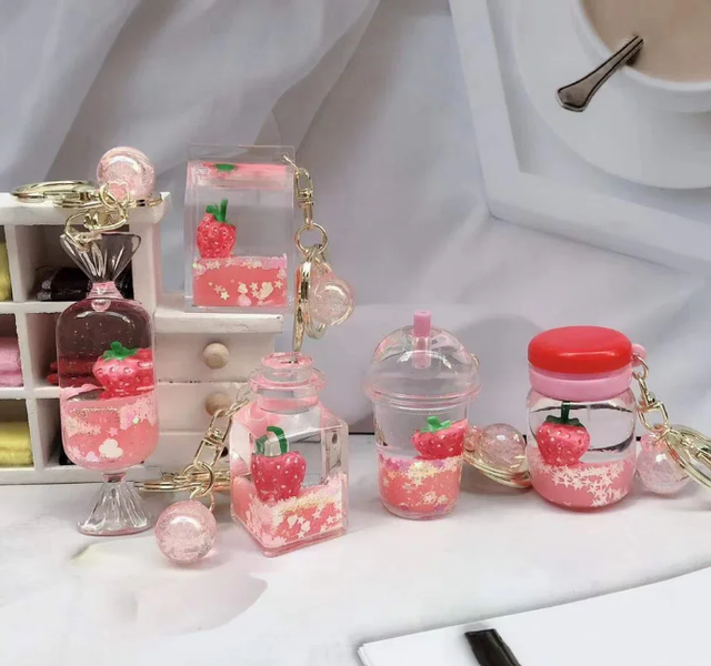STRAWBERRY COMBO FLOATLY KEYCHAIN